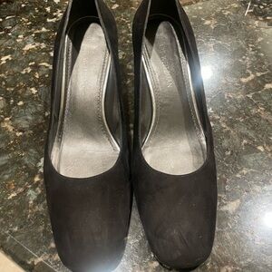 Elegant Black Women's Shoes